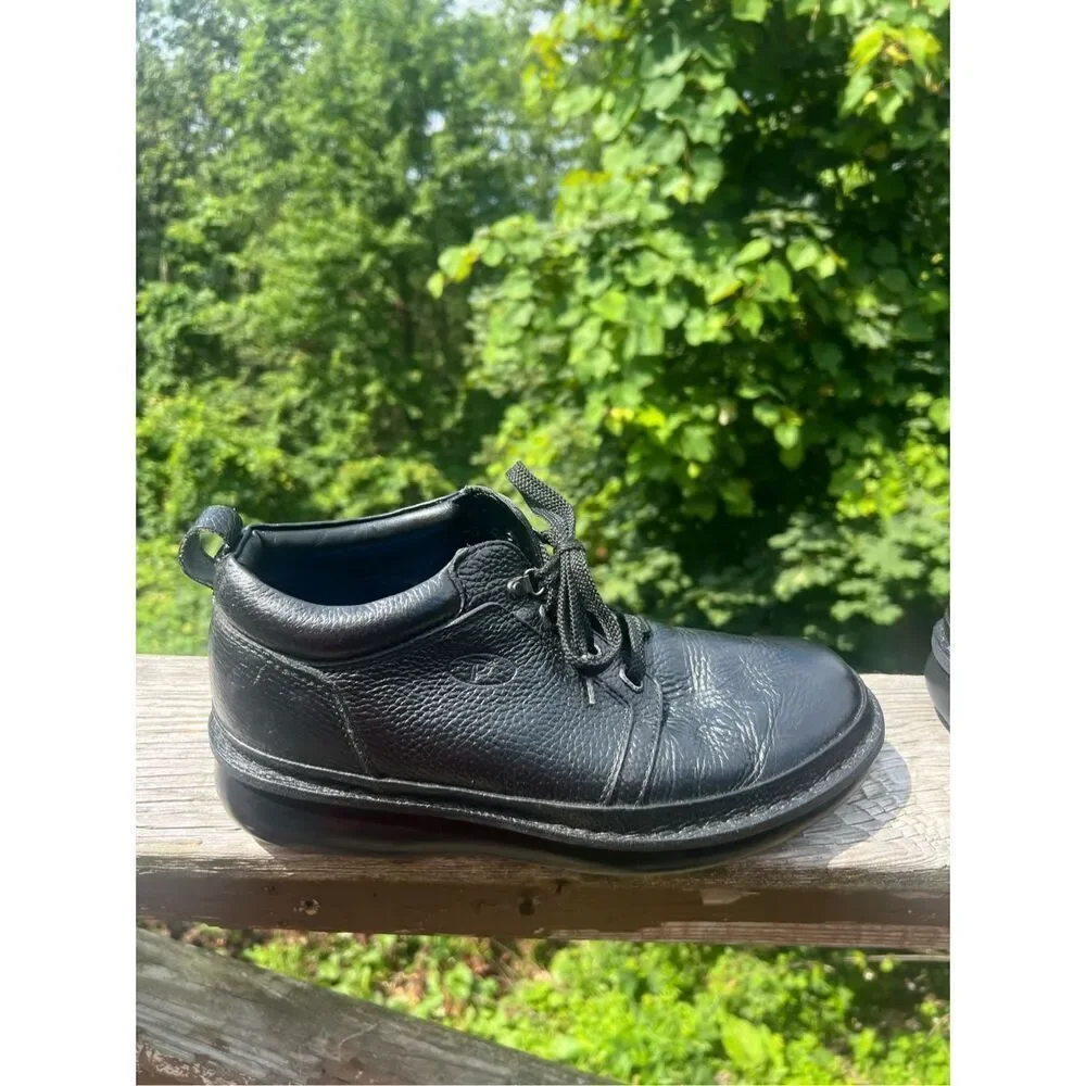 Propet Men’s Villager Mid Walking Shoes Black Grained Sz 10.5 WIDE